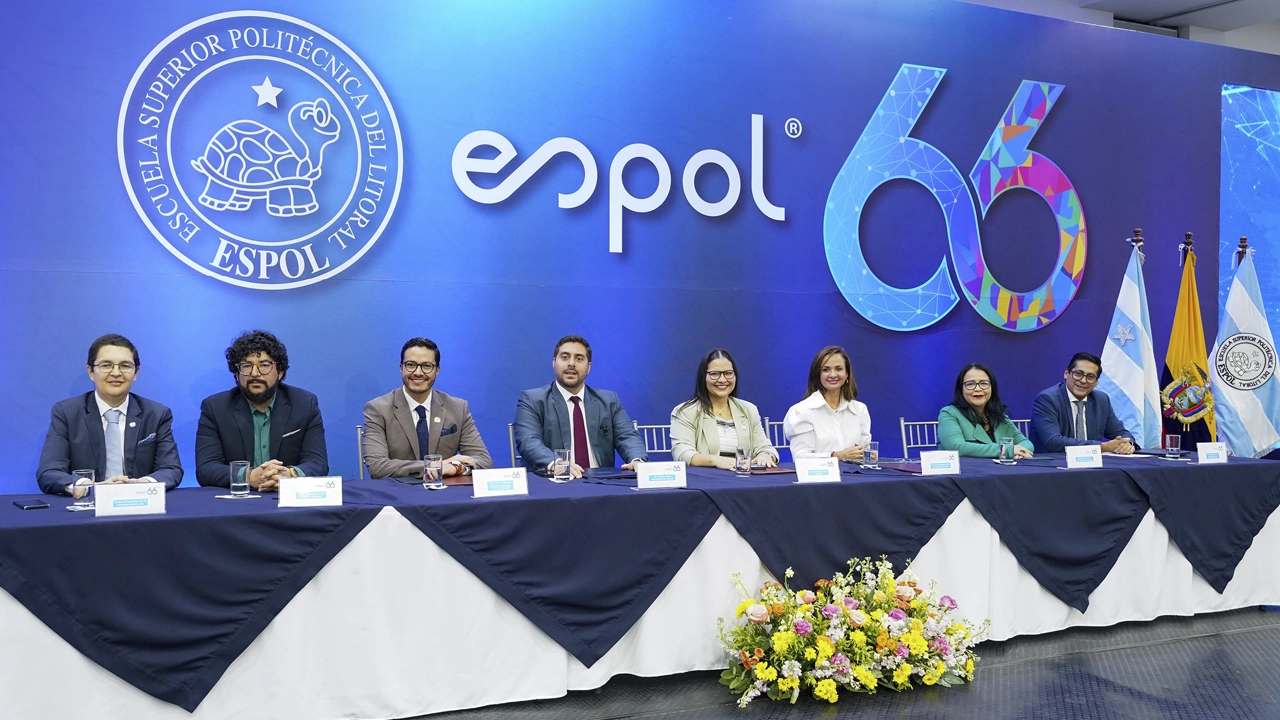 La ESPOL destacó 66 años de fundación, desde la motivación de su comunidad