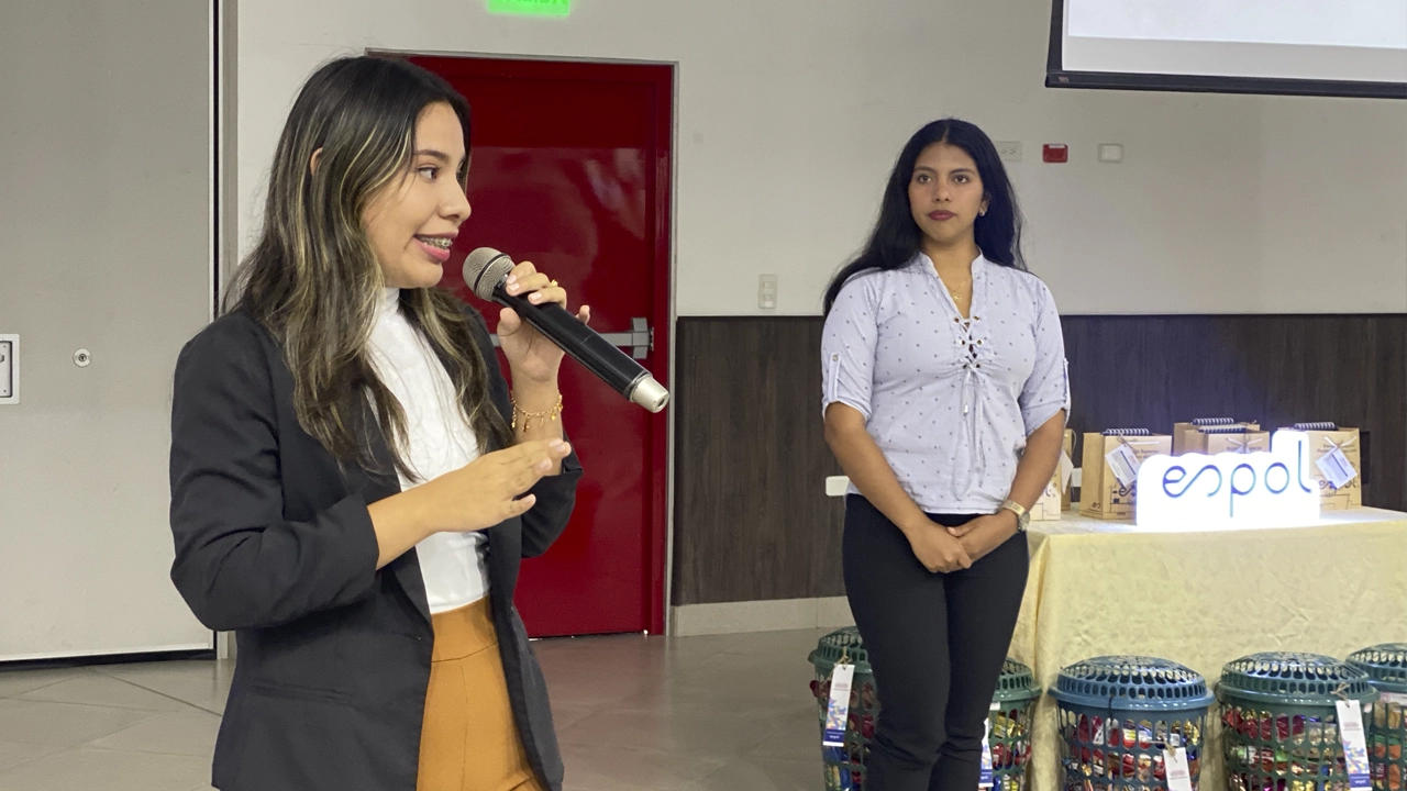 Voces con Ciencia reunió a estudiantes, docentes y empresarios 