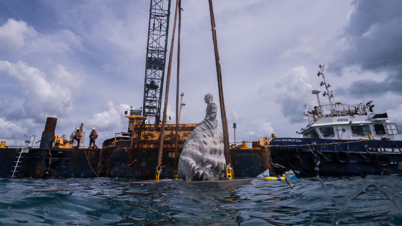 Santiago Menoscal, Alumni ESPOL, desarrolla proyectos marinos en Australia 