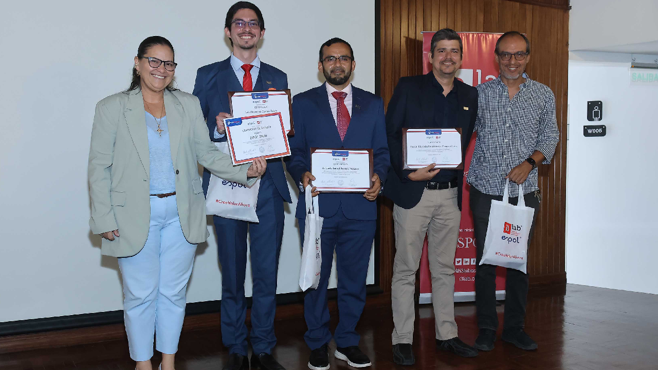 Cuatro equipos ganaron la quinta edición de InnovAcción